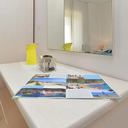 Apartament Valbandon 38
