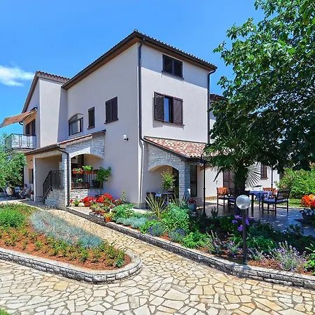 Apartmán Valbandon 38 *