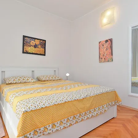 Apartment Valbandon 38